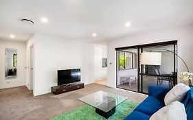 Forest View Apartment With Parking And Garden